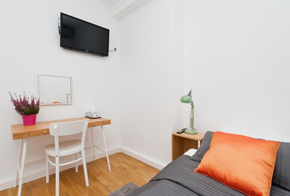 Cozy & Big Rooms In Old Town 克拉科夫 外观 照片